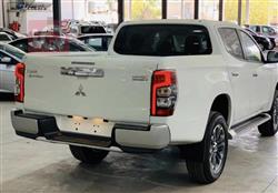 میتسوبیشی L200